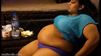 Indian BBW gorges on cheese cake